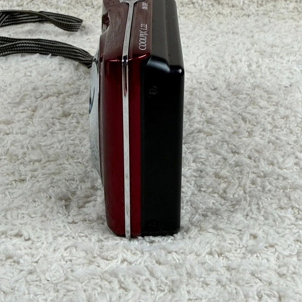 Nikon Coolpix L22 12.0MP Digital Camera Red Bundle with Box Case SD Card Works